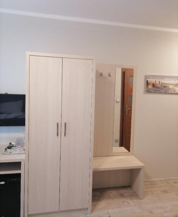 Horyzont Apartamenty- 50M Od Morza!!!Apartamenty Prywatne W Family Dominikana- Self Check In Sianozety Rum bild